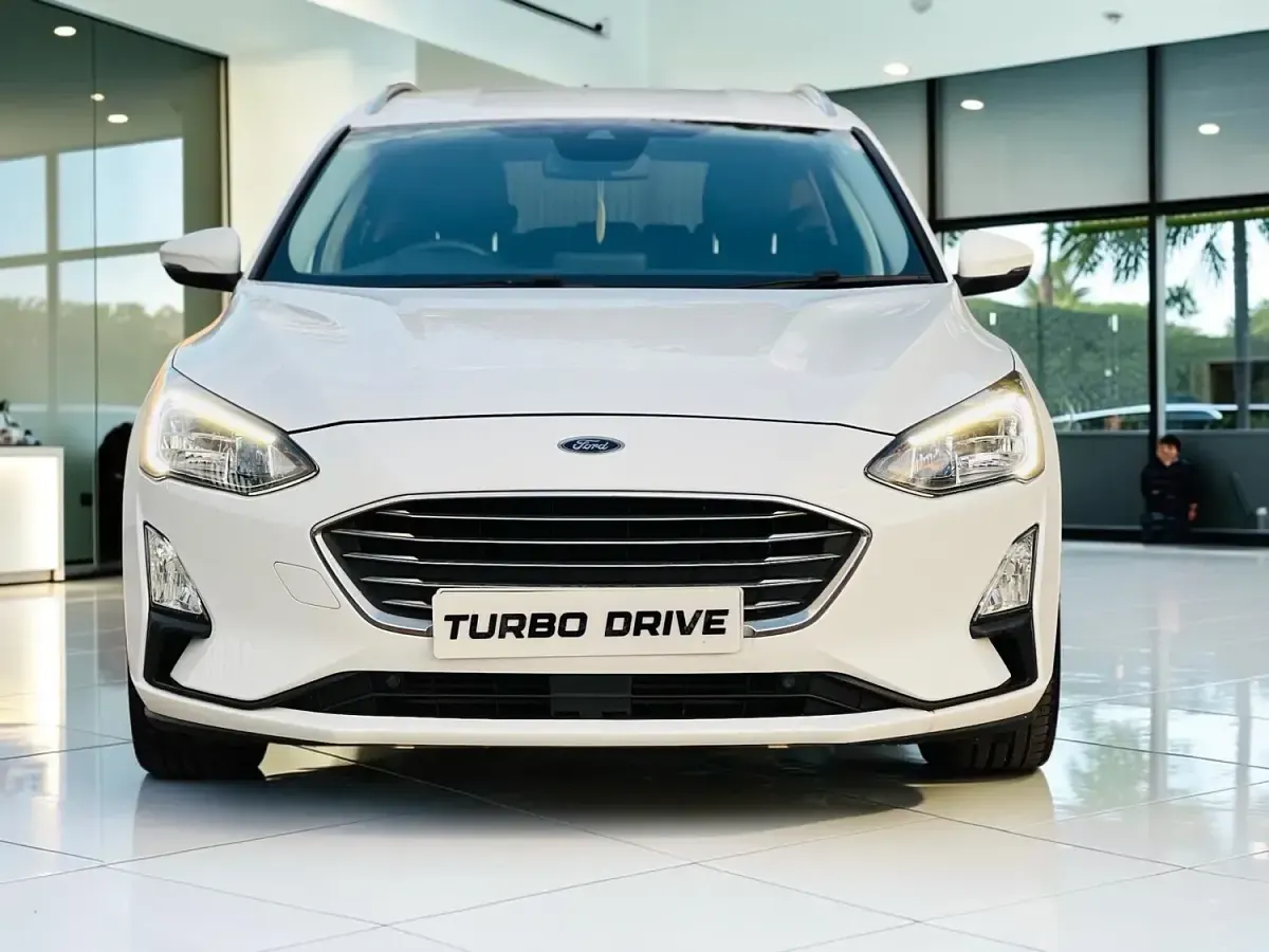 Used Ford Focus Titanium X 150 HP (110 kW) 2020 White Estate