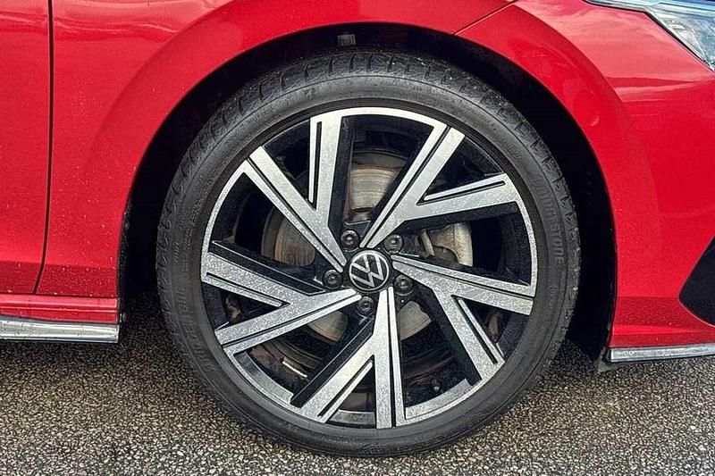Used VW Golf VIII R-line 150 HP (110 kW) 2024 Red Hatchback