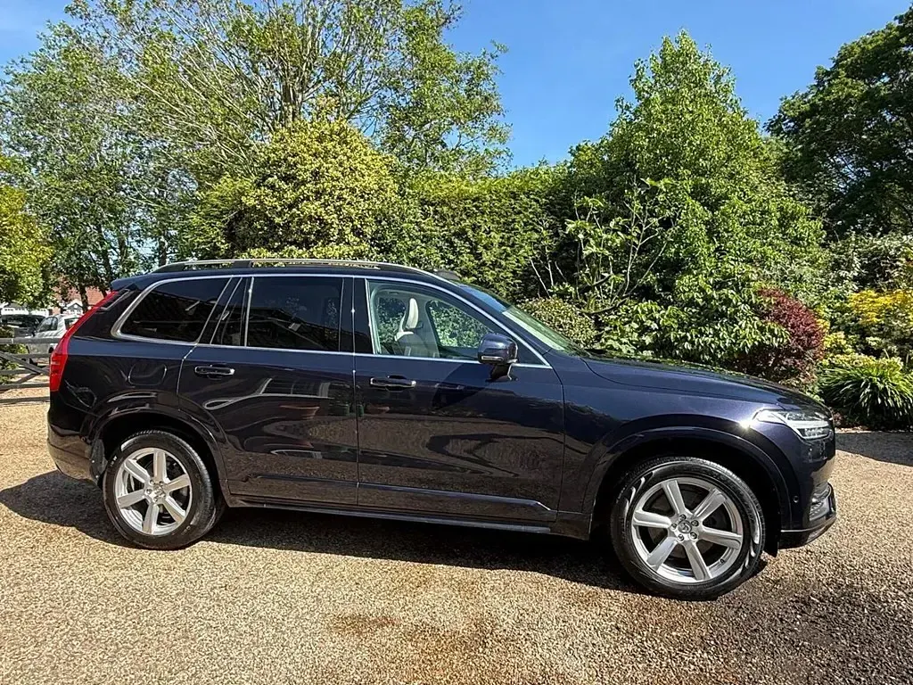 Used Volvo XC90 Momentum 2016 Blue SUV