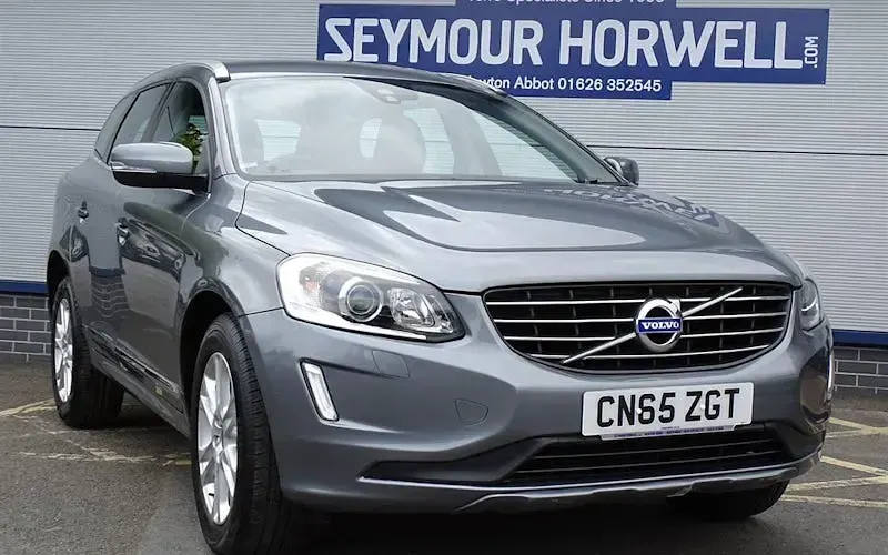 Usado Volvo XC60 SE Lux 190 HP (139 kW) 2017 SUV