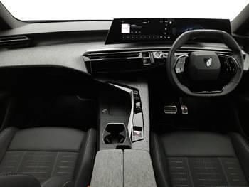 Used Peugeot e-3008 GTi 156 kW (213 HP) 2025 White SUV