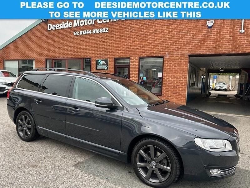 Grey Used 2016 Volvo V70 SE Estate | £15,495 (Expensive) - Image 1/3