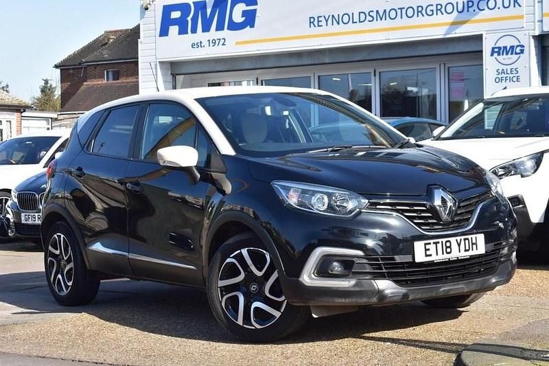 Used Renault Captur Iconic 90 HP (66 kW) 2018 Black SUV