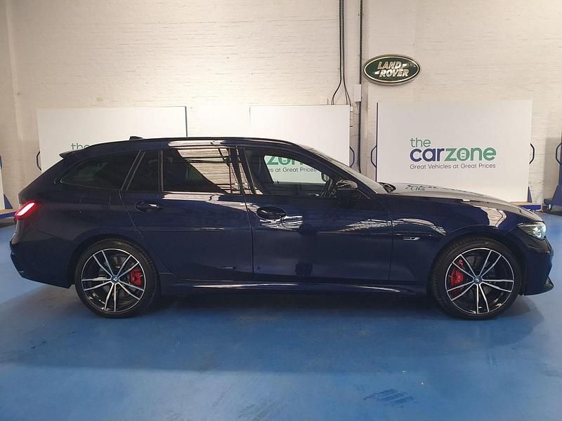 Used BMW 330e M Sport 288 HP (211 kW) 2022 Blue Estate