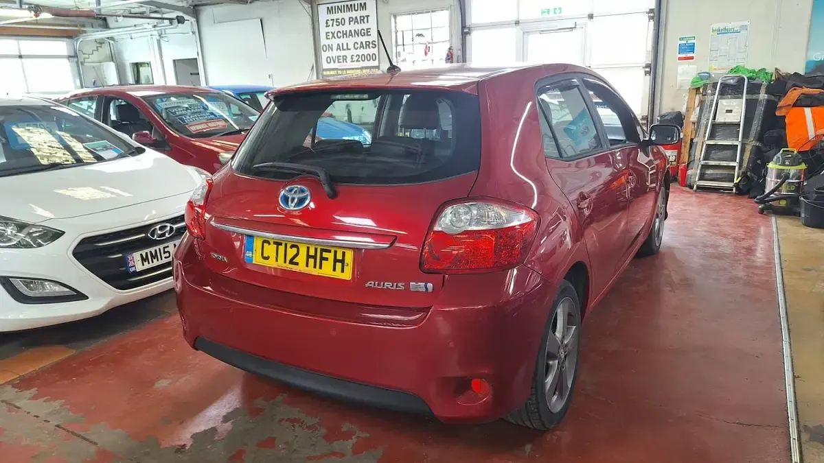 Used Toyota Auris Hybrid 2012 Red Hatchback