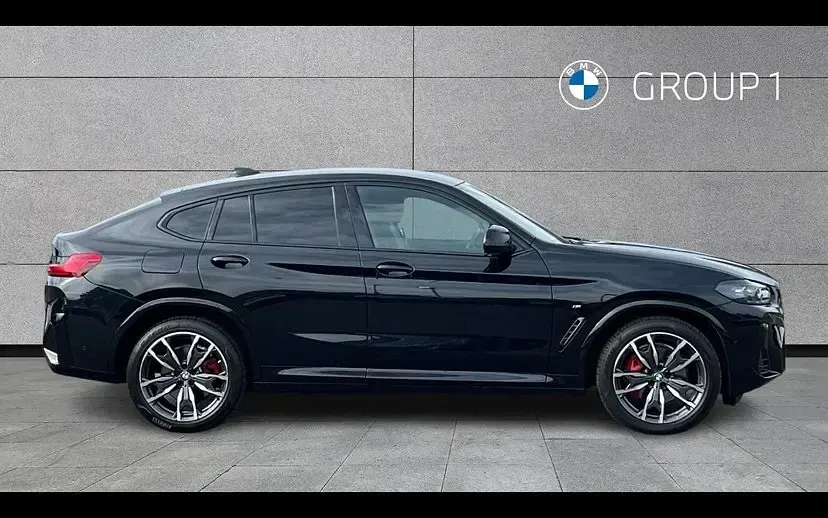 Used BMW X4 M Sport 190 HP (139 kW) 2025 Black sapphire metallic paint SUV