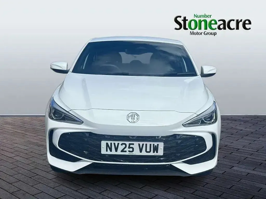 Usado MG MG3 SE 194 HP (142 kW) 2025 Branco Citadino