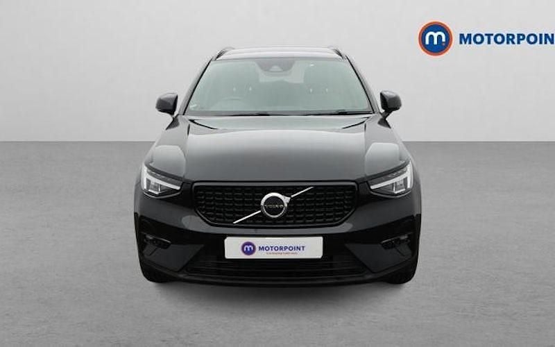 Used Volvo XC40 Plus 211 HP (155 kW) 2022 Black SUV