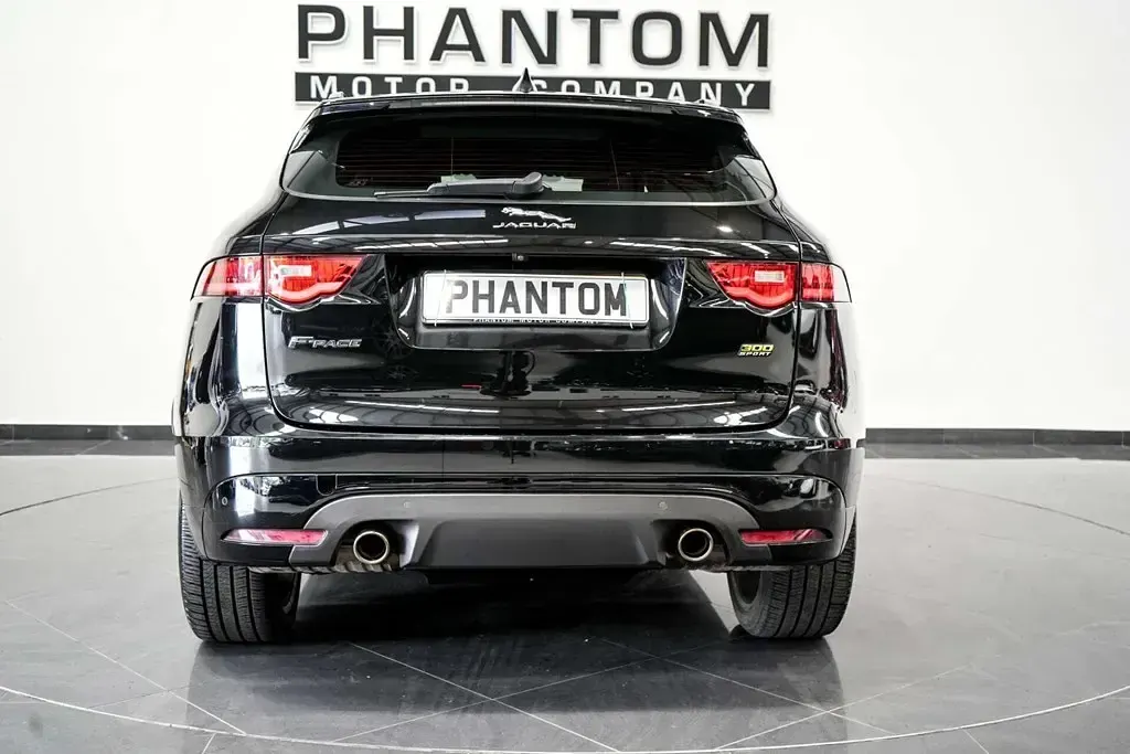 Used Jaguar F-Pace S 300 HP (220 kW) 2019 Black SUV