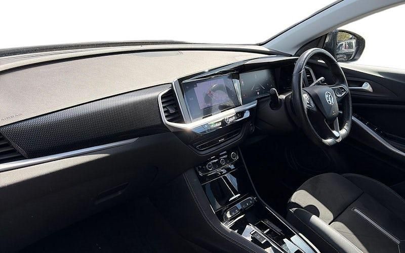 Used Vauxhall Grandland X GSe 300 HP (220 kW) 2023 Black SUV