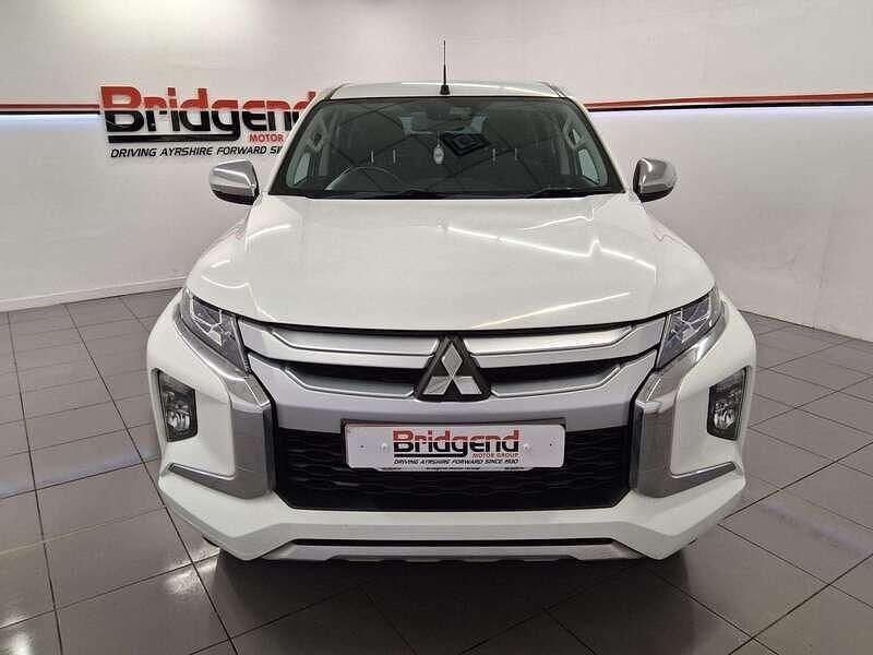 Used Mitsubishi L200 2021 White Pickup
