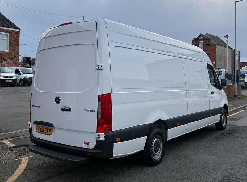 Used Mercedes Sprinter Progressive 150 HP (110 kW) 2019 Silver Van