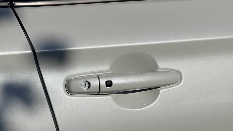 Used Suzuki Swift 82 HP (60 kW) 2024 White Hatchback