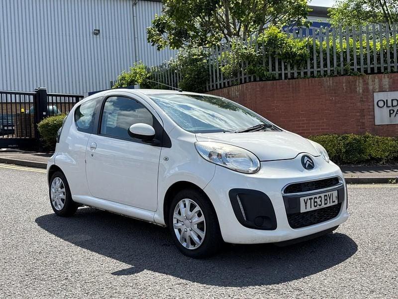 Used Citroën C1 VTR Sport 68 HP (50 kW) 2013 White Hatchback