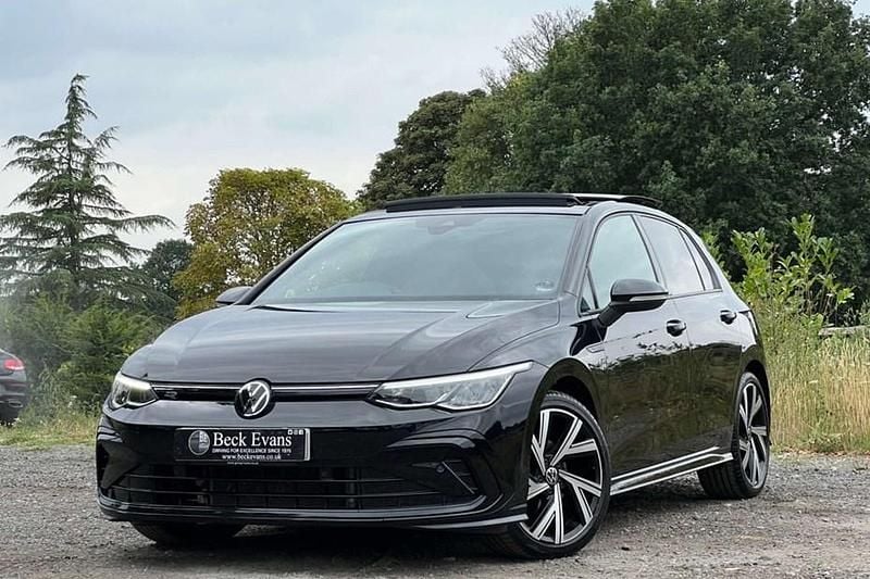 Used 2023 VW Golf VIII R-line Hatchback | £23,499 (Fair price) - Image 1/1