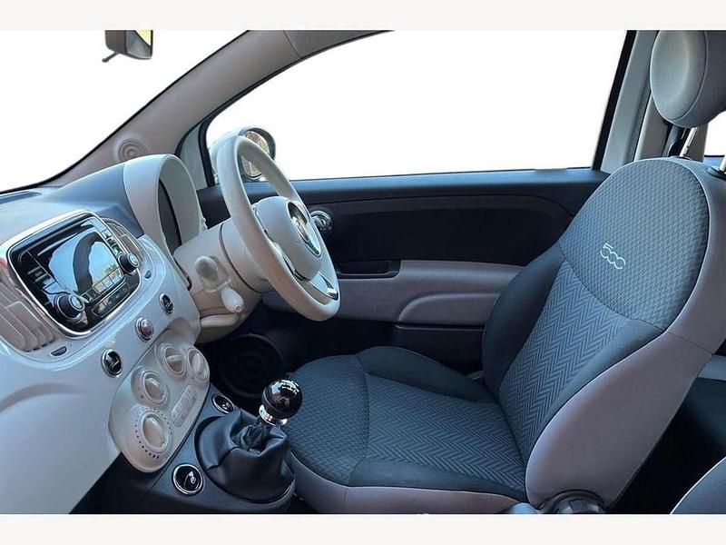 Used Fiat 500 Lounge 69 HP (50 kW) 2017 White Hatchback