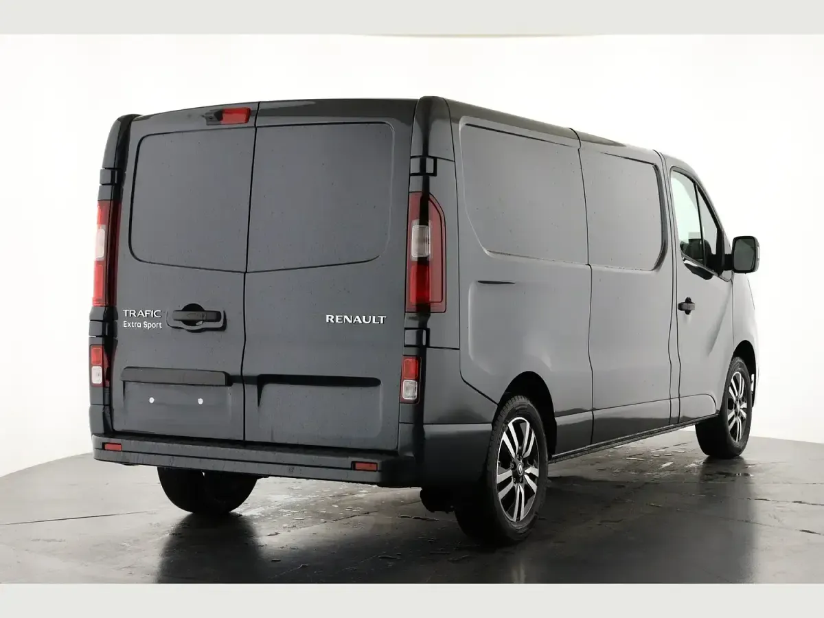 New Renault Trafic 170 HP (125 kW) 2025 Grey MPV
