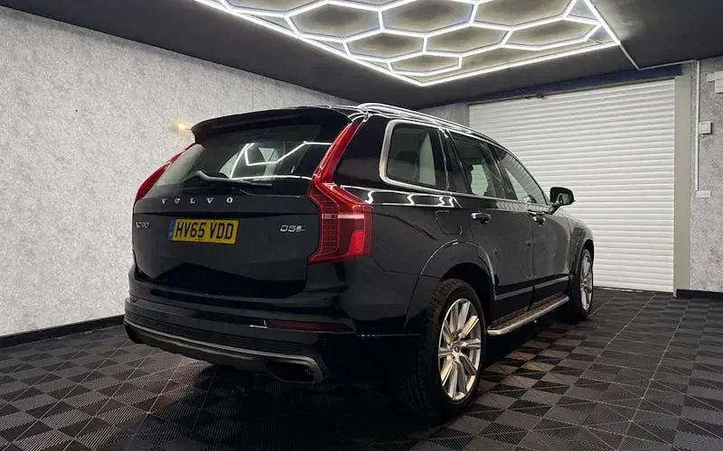 Used Volvo XC90 Inscription 224 HP (164 kW) 2015 Black SUV