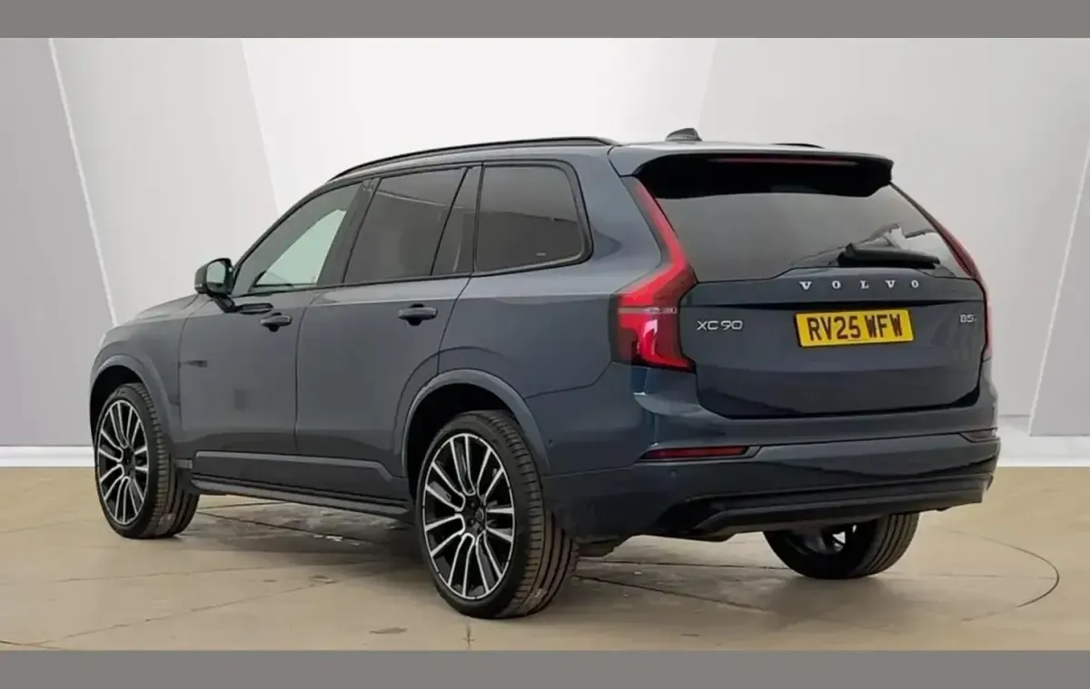 Used Volvo XC90 Ultra 455 HP (334 kW) 2025 Blue SUV