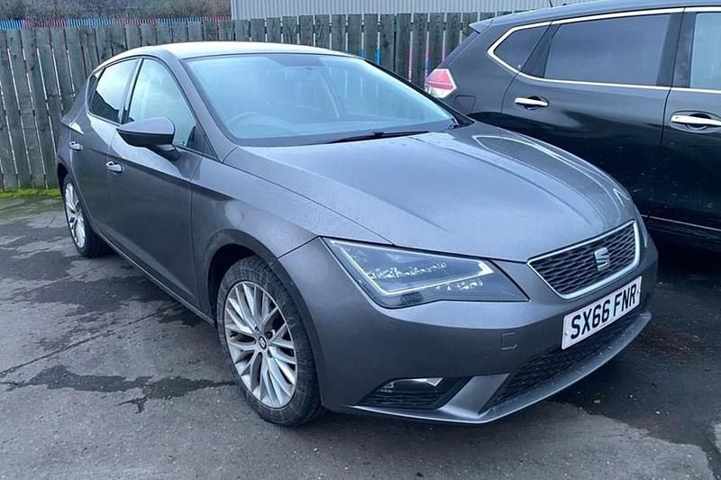 Used Seat Leon SE Dynamic 110 HP (80 kW) 2016 Hatchback