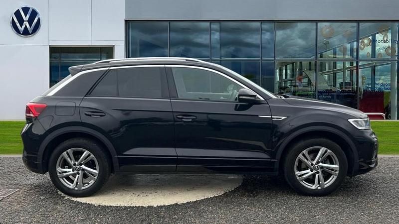 Used VW T-Roc R-line 150 HP (110 kW) 2022 Deep black pearl SUV