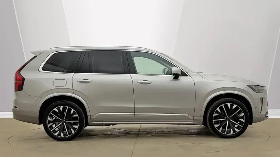 Gebraucht Volvo XC90 Ultra 250 PS (183 kW) 2025 Silber SUV