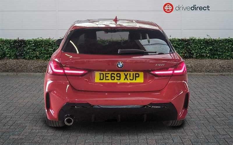 Used BMW 118 M Sport 140 HP (102 kW) 2019 Red Hatchback