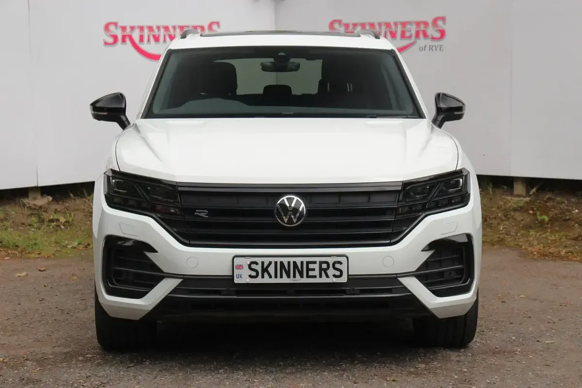 Used VW Touareg Black Edition 286 HP (210 kW) 2021 White SUV