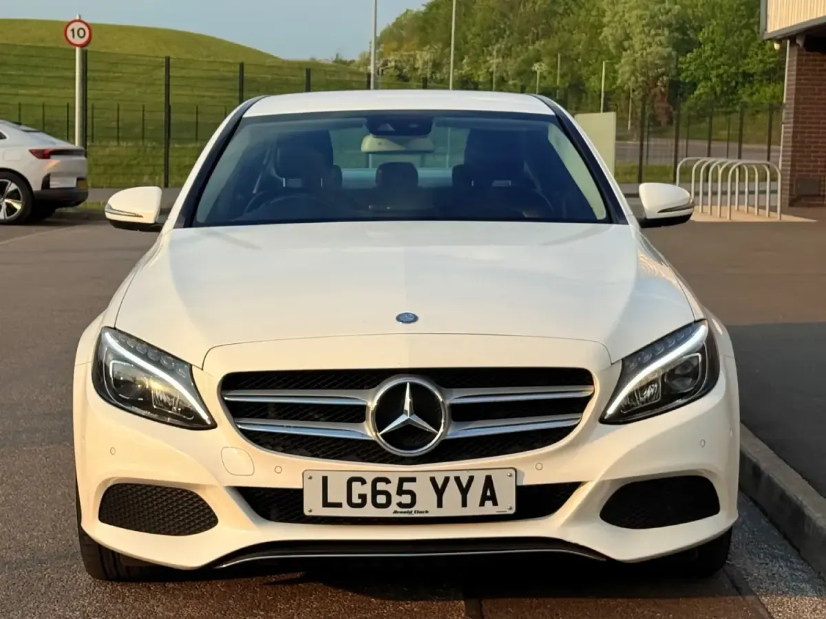 Usado Mercedes C220 170 HP (125 kW) 2015 Branco Sedan