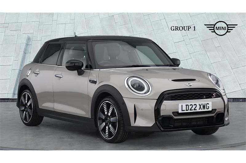 Grey Used 2022 Mini Cooper S Exclusive Hatchback | £22,295 (Expensive) - Image 1/4