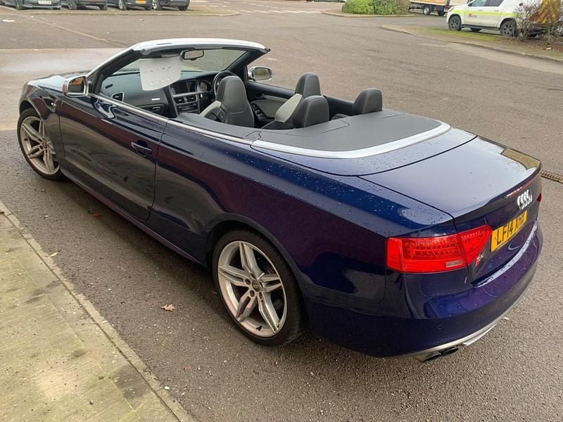 Usado Audi A5 Cabriolet 272 HP (200 kW) 2014 Azul Cabrios