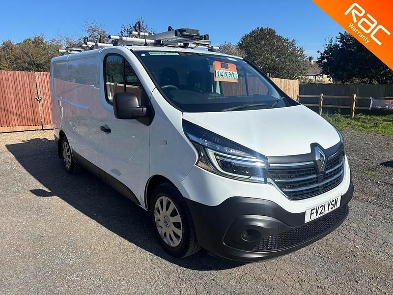 White Used 2021 Renault Trafic Business MPV | £14,250 (Good price) - Image 1/4