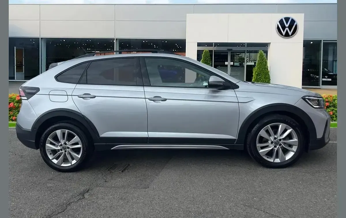 Used VW Taigo Match 115 HP (84 kW) 2025 Silver SUV