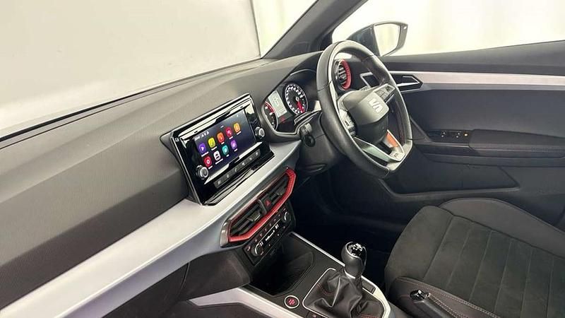 Used Seat Arona FR 108 HP (79 kW) 2023 Blue SUV