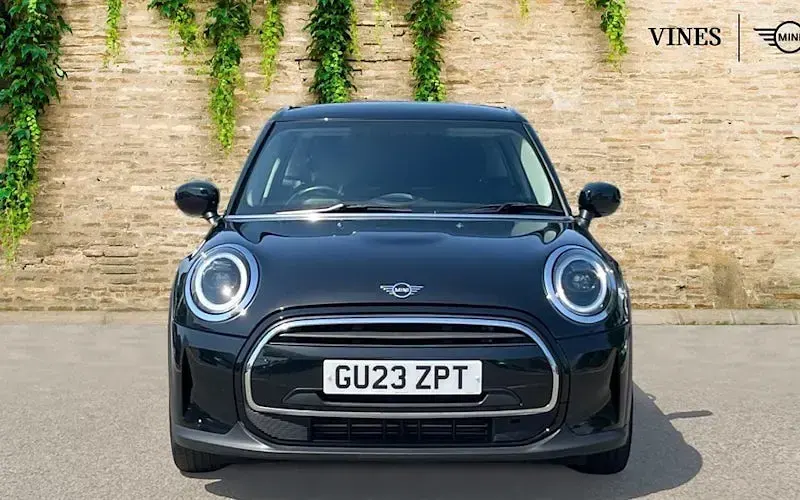Used Mini Cooper Classic 136 HP (100 kW) 2022 Black Hatchback