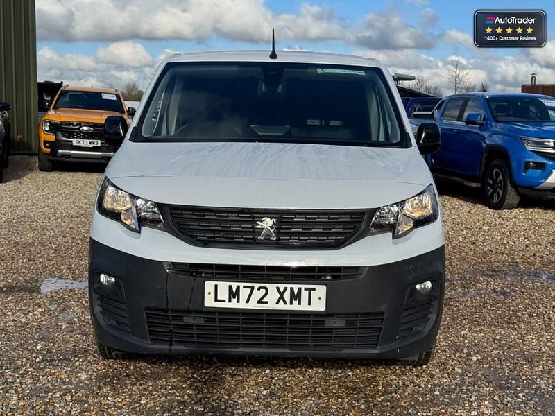 Used Peugeot Partner Premium 2022 White MPV