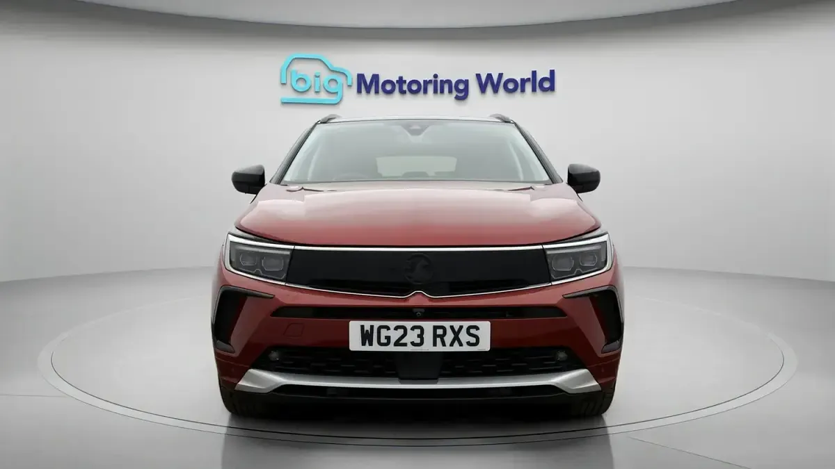 Used Vauxhall Grandland X Ultimate 131 HP (96 kW) 2023 Red SUV