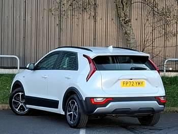 Used Kia Niro 139 HP (102 kW) 2023 White SUV
