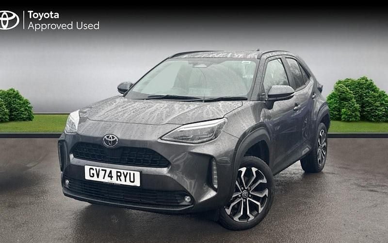 Used Toyota Yaris Hybrid Design 116 HP (85 kW) 2025 Decuma grey Estate