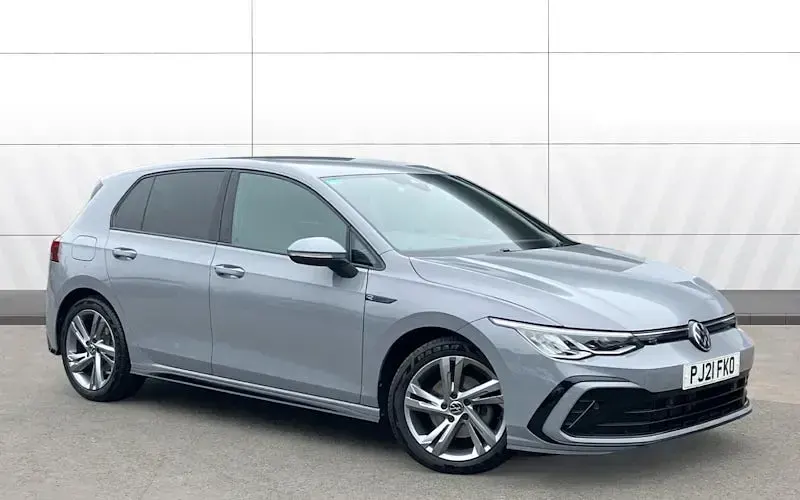 Used VW Golf VII R-line 150 HP (110 kW) 2021 Hatchback