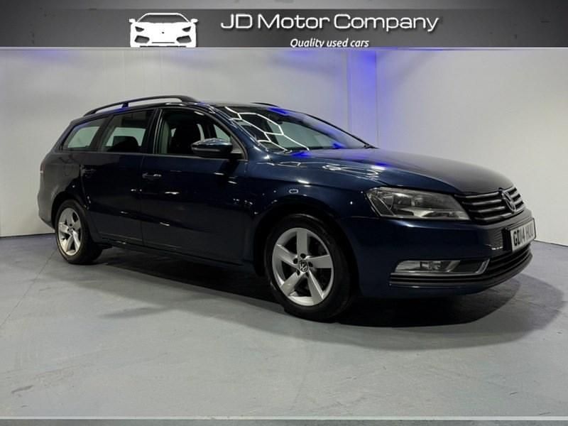 Blue Used 2014 VW Passat S Estate | £5,200 (Good price) - Image 1/4