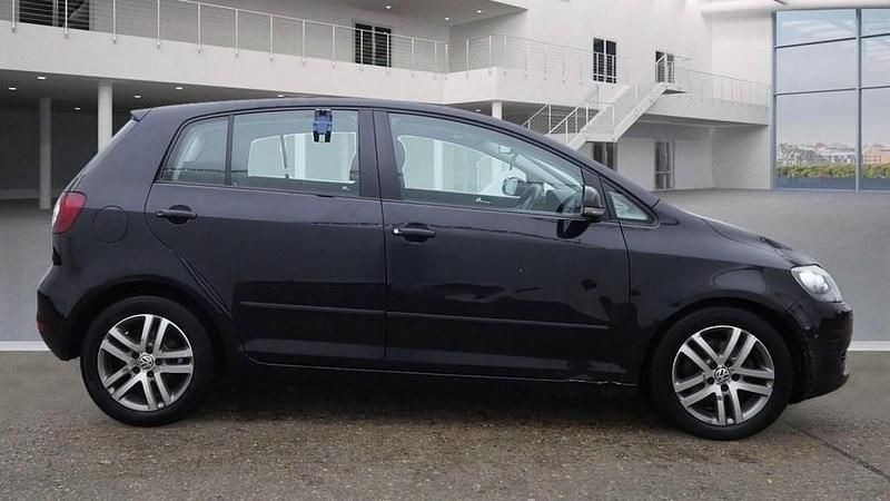 Used VW Golf VI SE 105 HP (77 kW) 2010 Black Hatchback