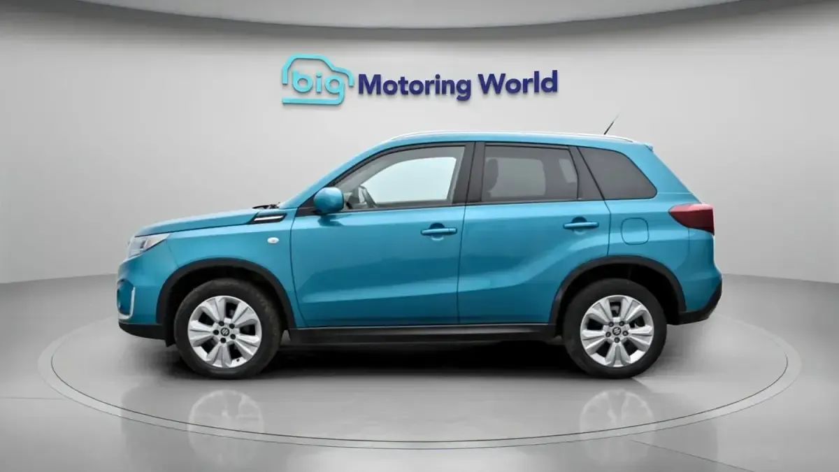 Second-hand Suzuki Vitara SZ-T 129 CP (94 kW) 2022 Turcoaz SUV