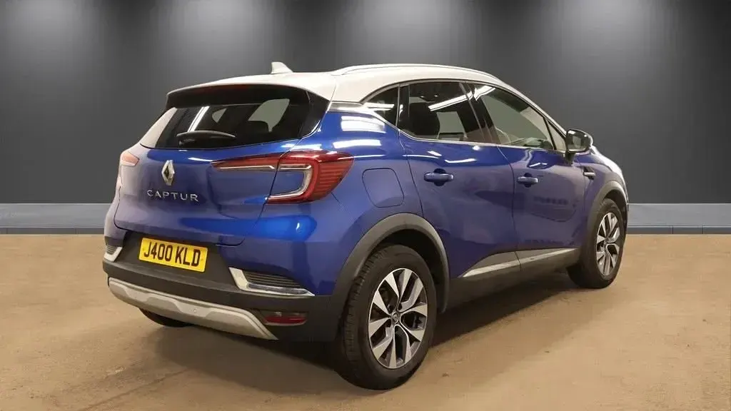 Usado Renault Captur Version S 100 HP (73 kW) 2020 Azul SUV