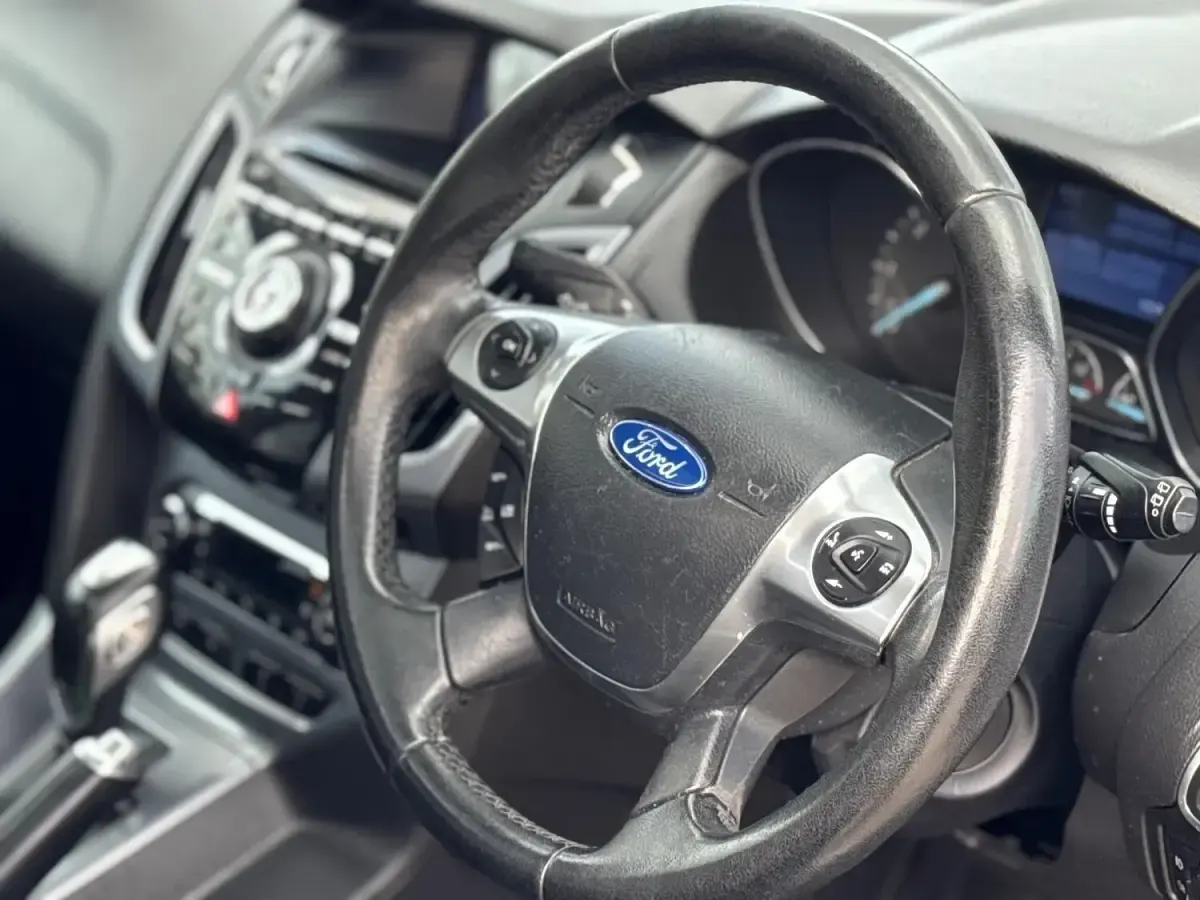 Used Ford Focus Titanium 2013 Silver Hatchback