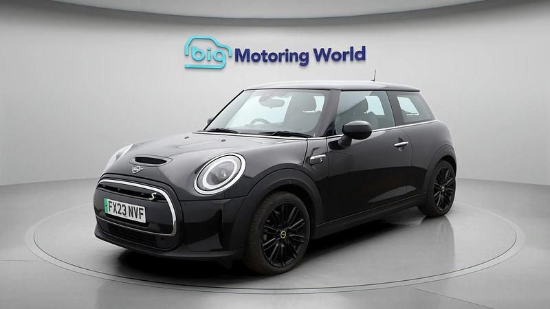 Used Mini Cooper SE Hatch 133 kW (181 HP) 2023 Hatchback