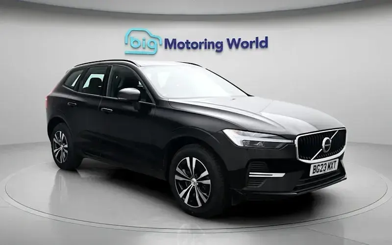 Used Volvo XC60 Core 250 HP (183 kW) 2023 Black SUV