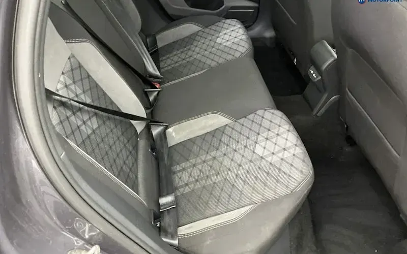 Used VW Taigo R-line 116 HP (85 kW) 2024 Grey SUV
