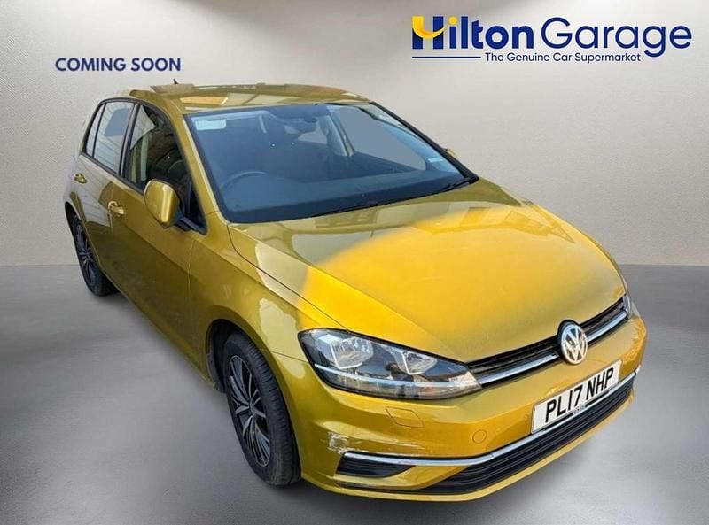 Used VW Golf VII SE 2017 Yellow Hatchback