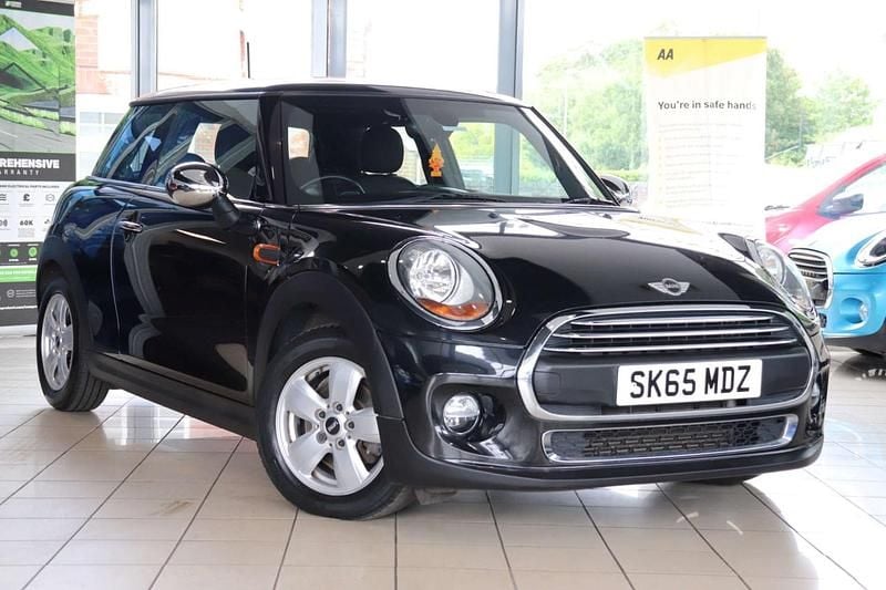 Black Used 2015 Mini ONE Hatch Hatchback | £8,800 (Fair price) - Image 1/4
